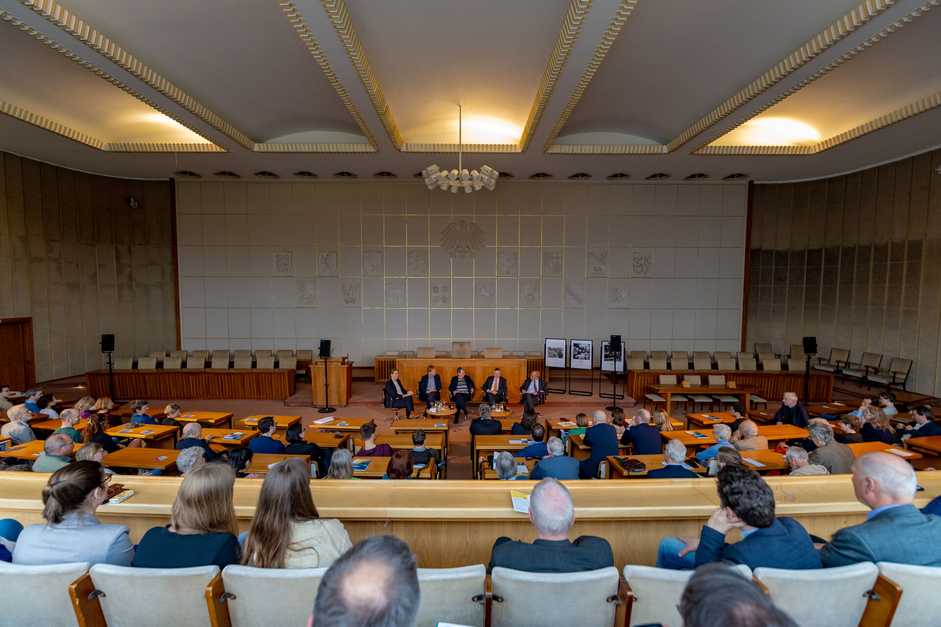 ehemaliger Plenarsaal Bundesrat Bonn.2